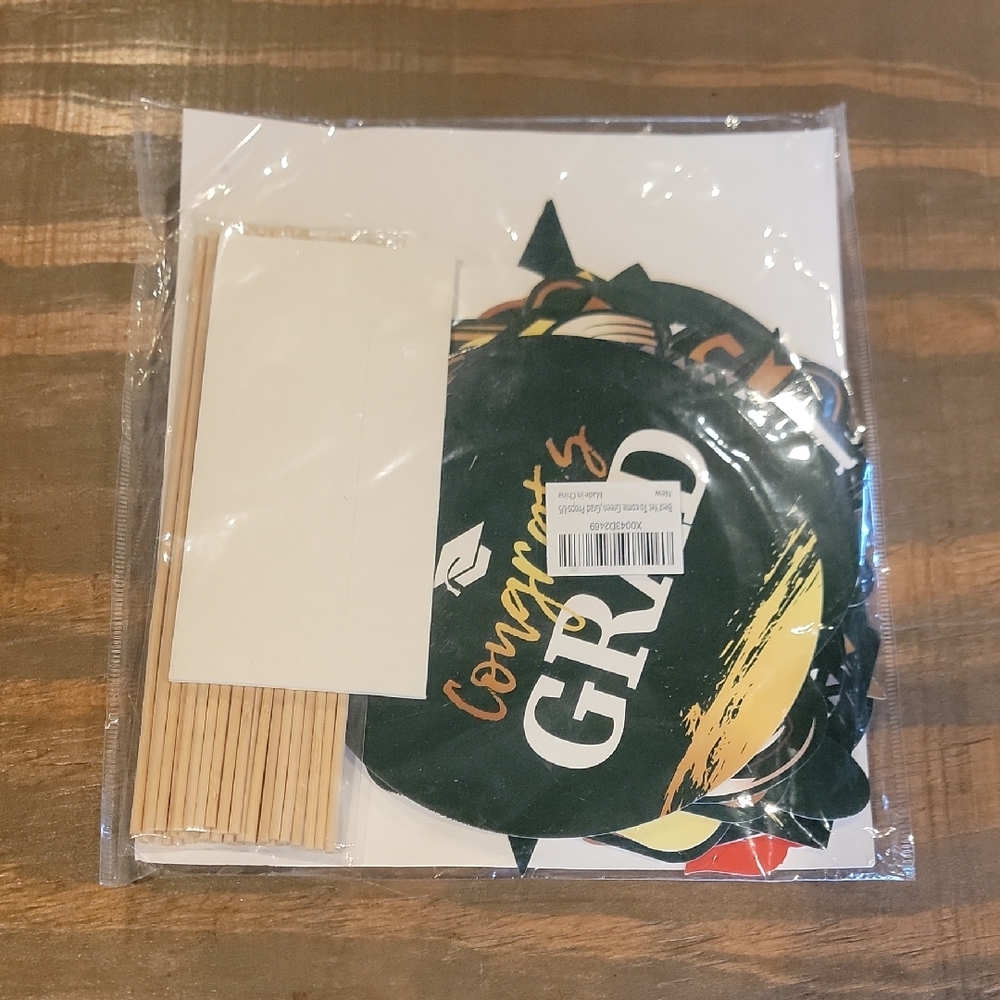 Amazon Graduation Cake Topper - Black, Gold, White